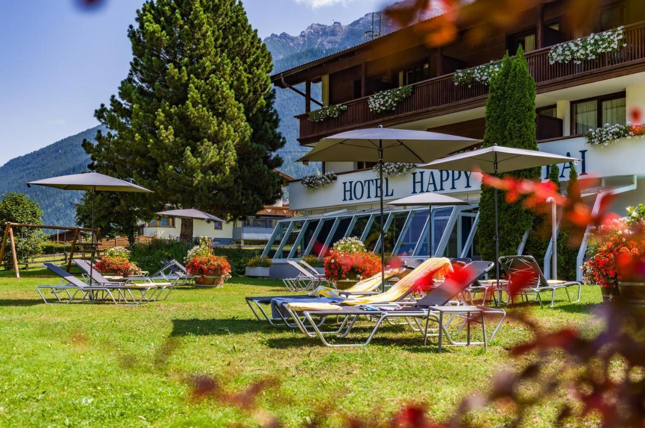 Happy Stubai Hotel Neustift im Stubaital Bagian luar foto